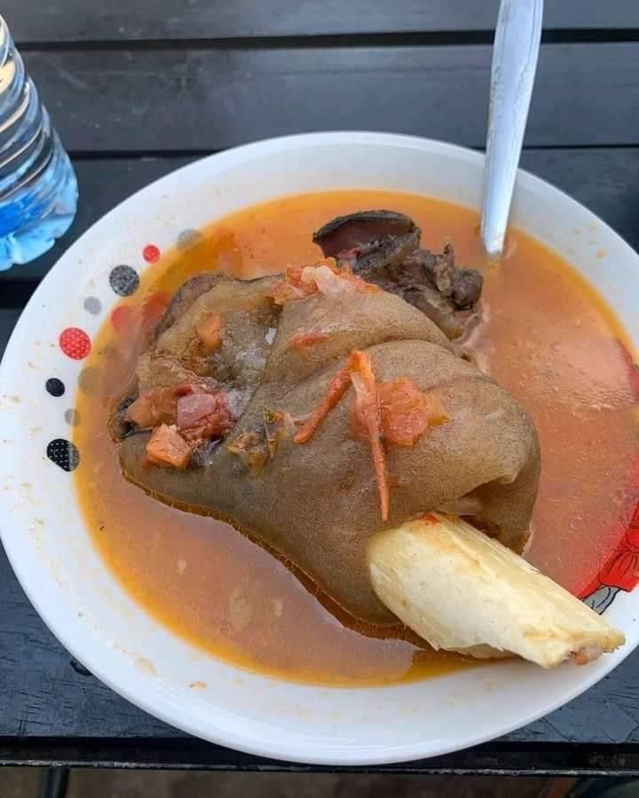 Bouillon de pâtes de boeuf